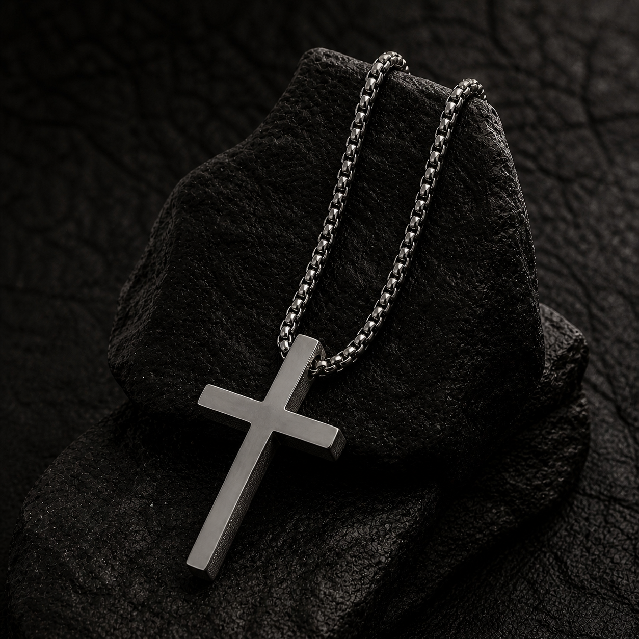 ✝️ Classic Cross Pendant Necklace