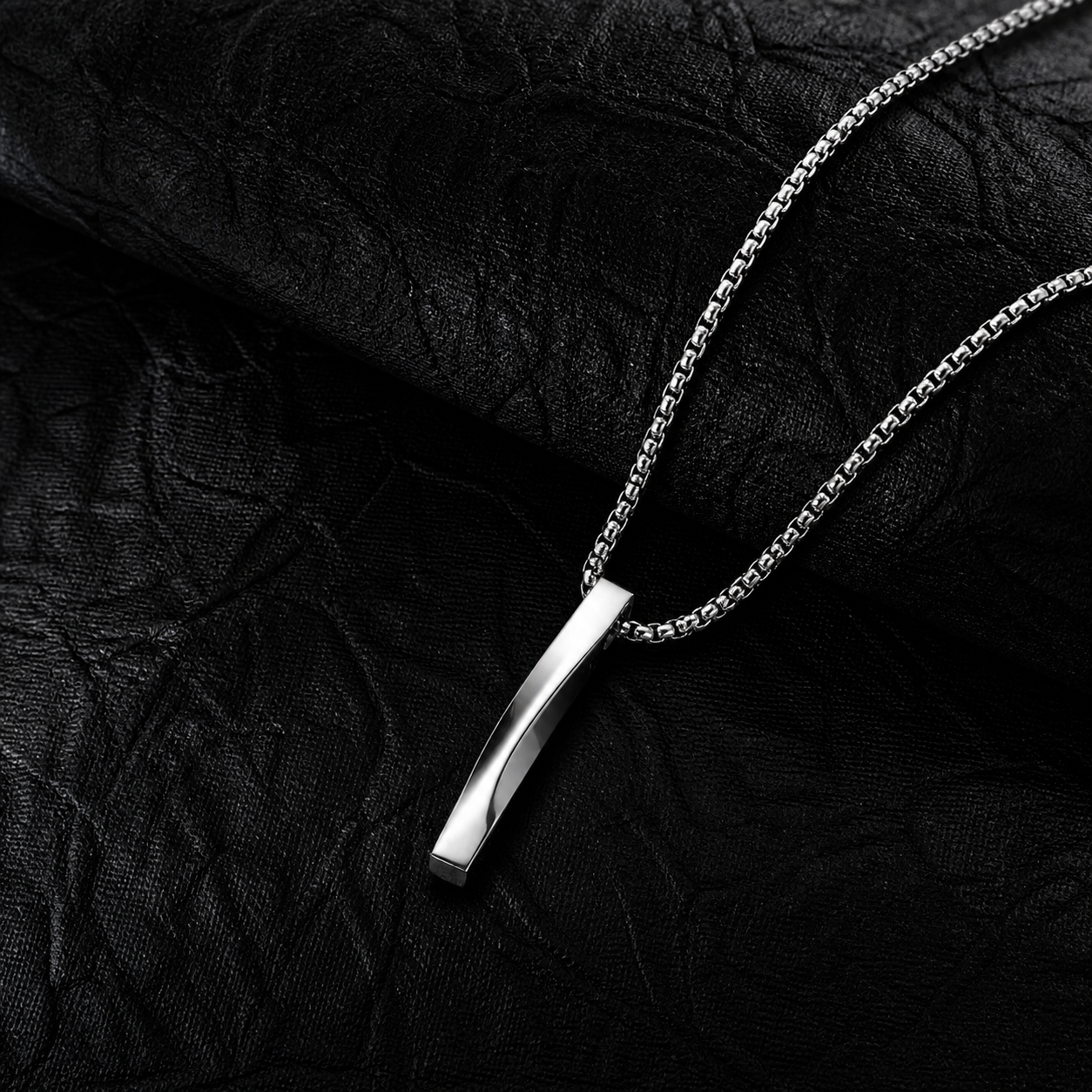 ✨ Minimal Edge Bar Pendant Necklace