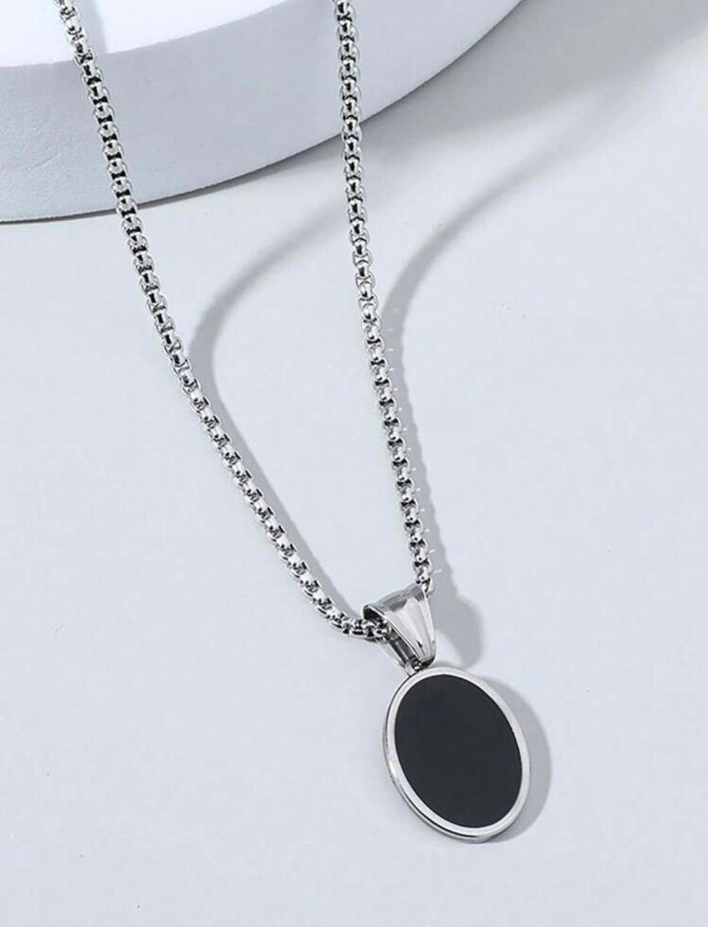 ⚫ Midnight Oval Pendant Necklace
