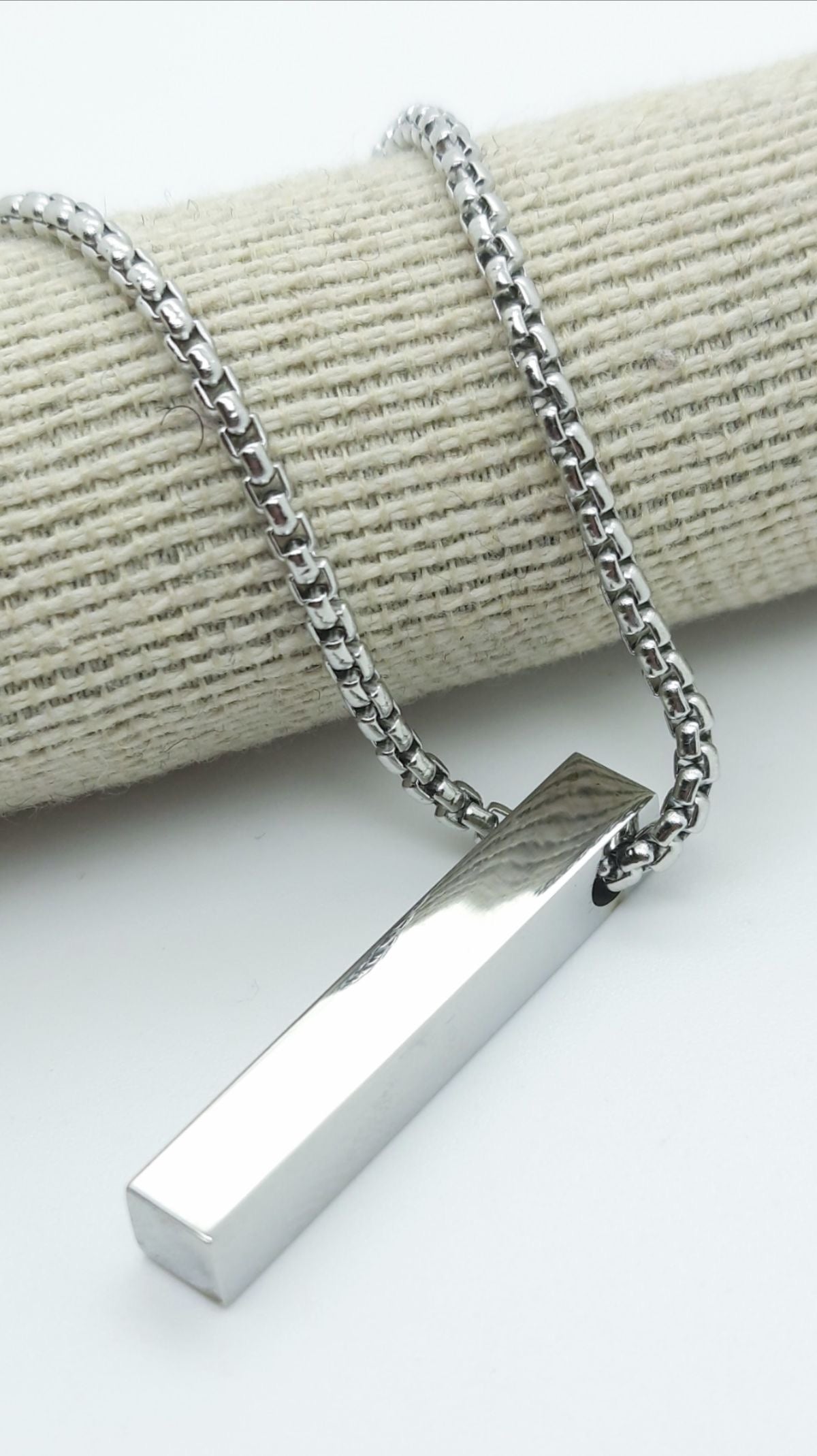 🖤 Shadow Line Bar Pendant Necklace