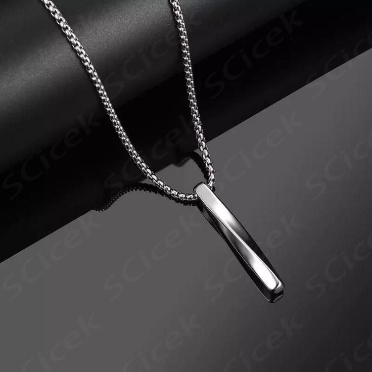 ✨ Minimal Edge Bar Pendant Necklace