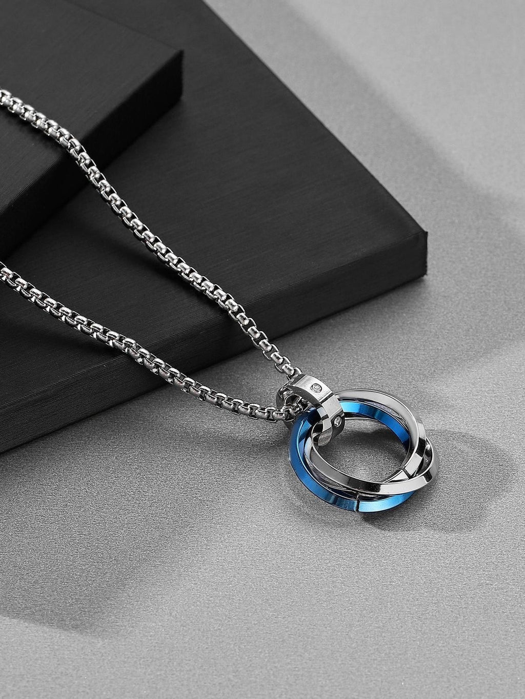 ✨ Dual Ring Couple Pendant Necklace