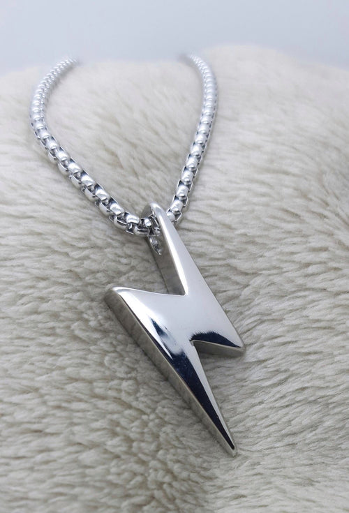 ⚡ Lightning Bolt Pendant Necklace